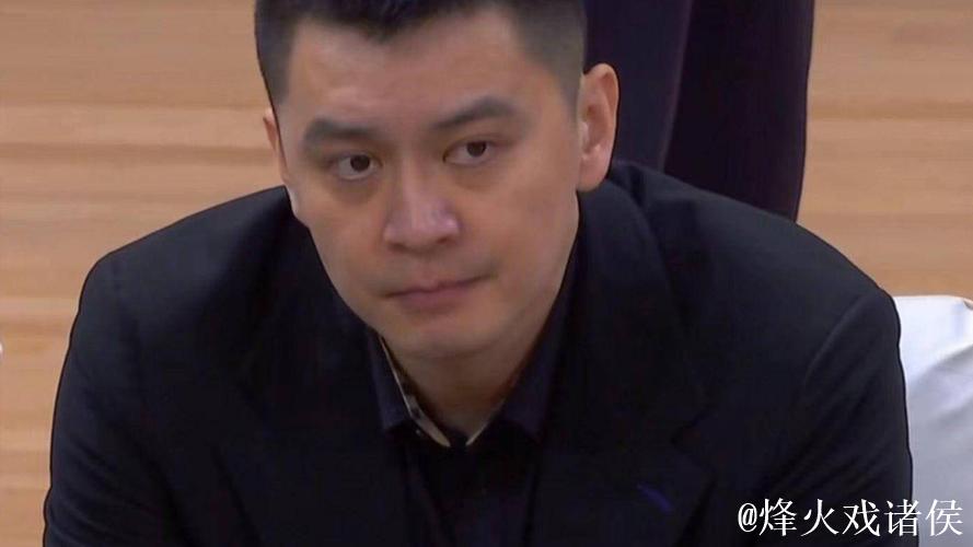 山东小伙3字表心声获杨鸣认可,打工人生存艰辛尽显 山东小伙3字表心声获杨鸣认可,打工人生存艰辛尽显